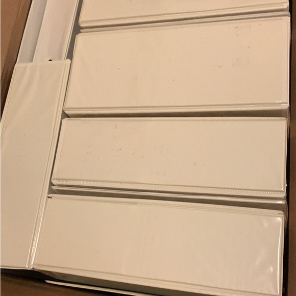I’ve got two boxes of binders for sale $5 per 3 binders. - Picture 1 of 1